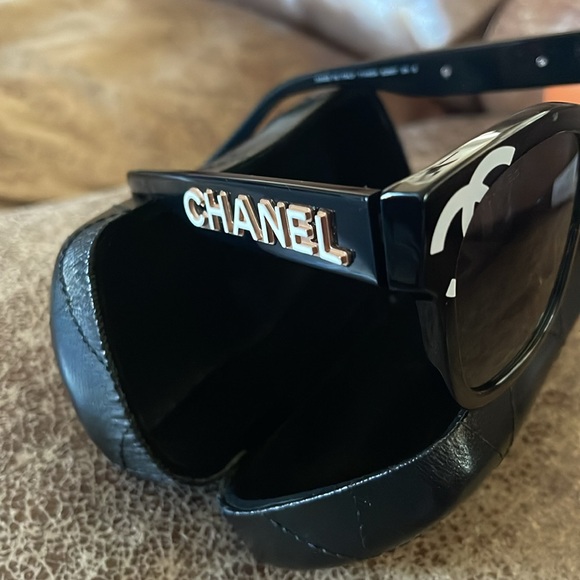 Chanel black sunglasses, authentic , worn once, I need prescription sunglasses, - Picture 2 of 7